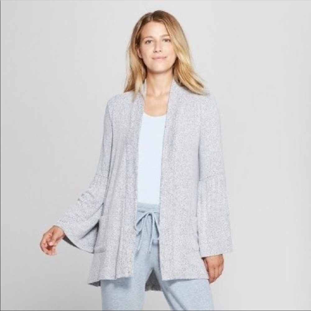 Gilligan & O’Malley Size X-Small Grey Bell Sleeve Robe